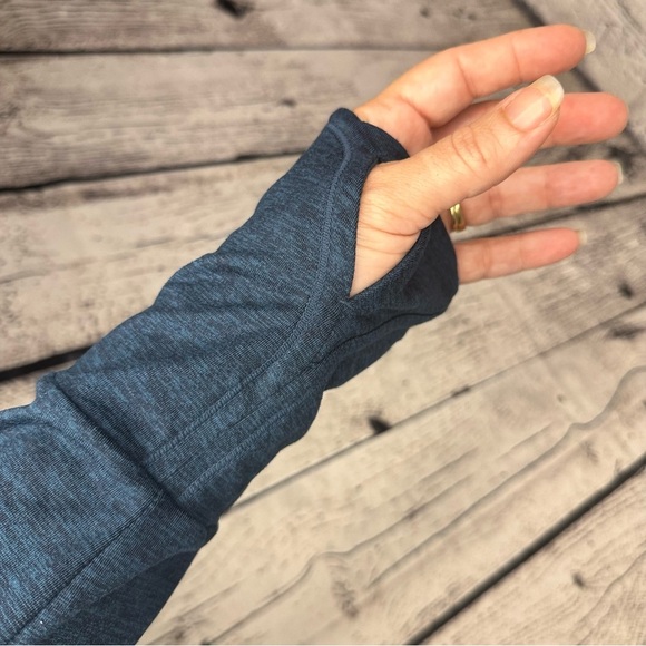 Athleta Long Sleeve Shirt Blue Round Neck Athletic Fit Soft Workout Women's Med - Picture 8 of 12